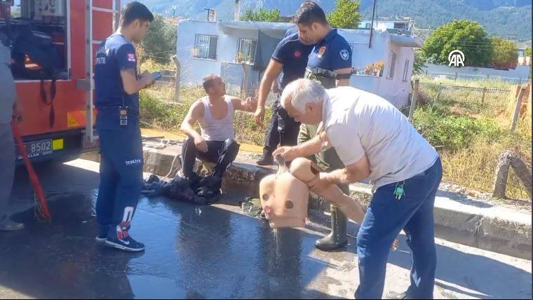 Sulama kanalında bir battı bir çıktı. Boğulma ihbarına giden ekipler şaşkına döndü - Resim: 5